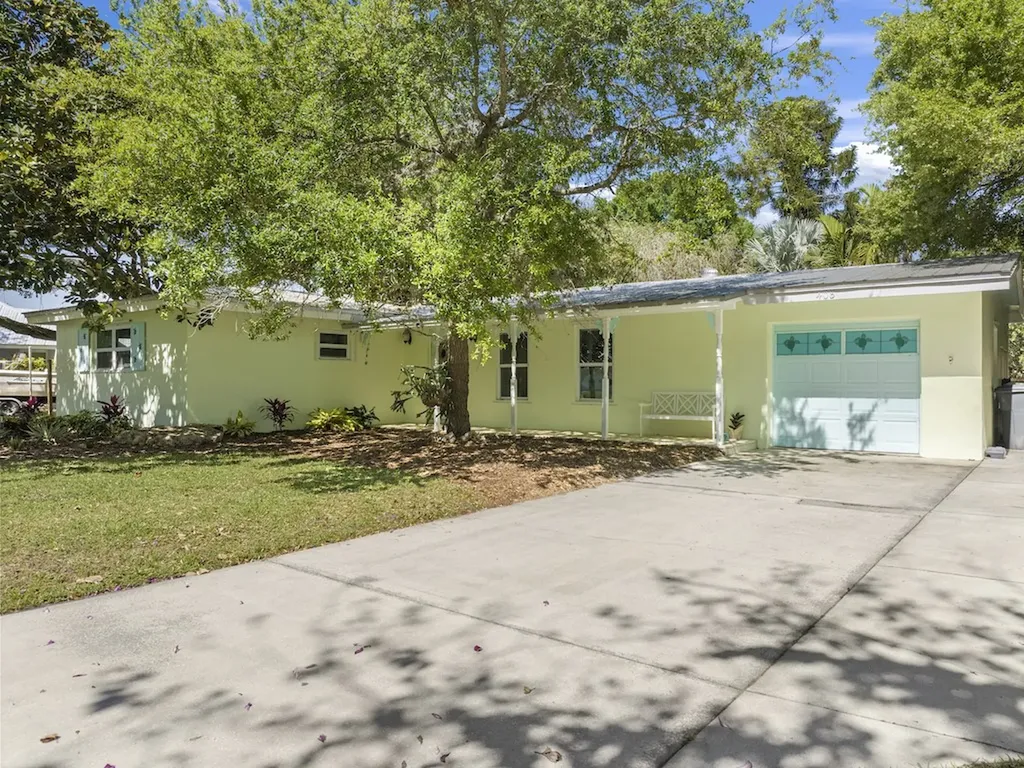 408 21st Street SE Vero Beach FL 32962