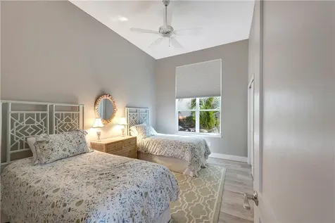 971 Island Club Square Vero Beach FL 32963
