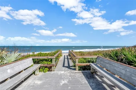 971 Island Club Square Vero Beach FL 32963
