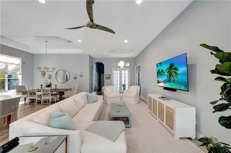 971 Island Club Square Vero Beach FL 32963