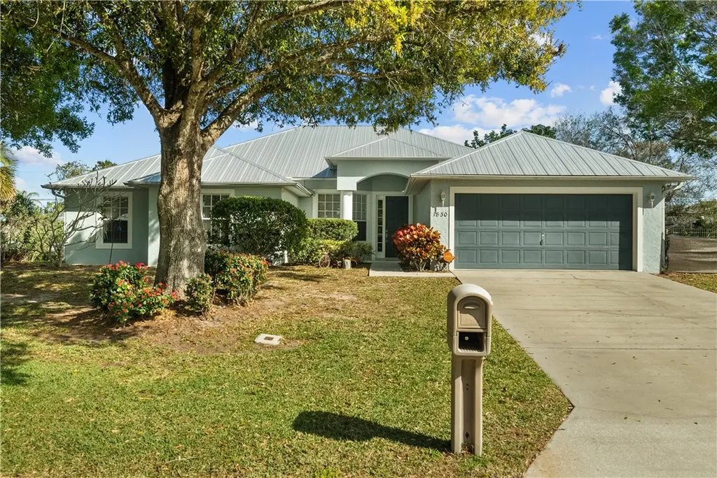 1830 8th Court SW Vero Beach FL 32962