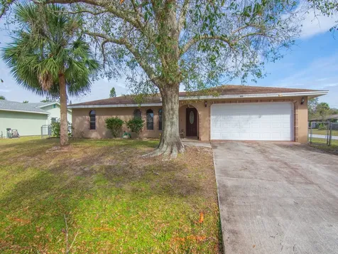949 Elmsford Street NW Palm Bay FL 32907