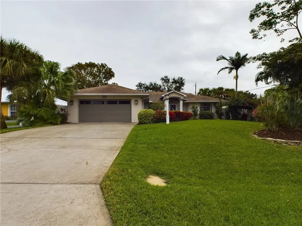 104 Lancaster Street Sebastian FL 32958