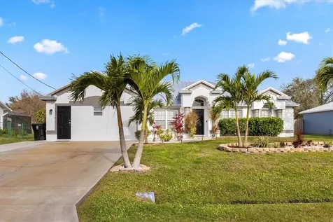 1633 SW Hampshire Lane Port St. Lucie FL 34953