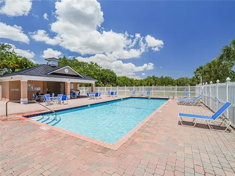 7536 15th Street Vero Beach FL 32966