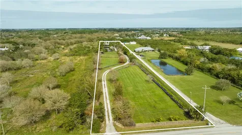6160 1st Street SW Vero Beach FL 32968