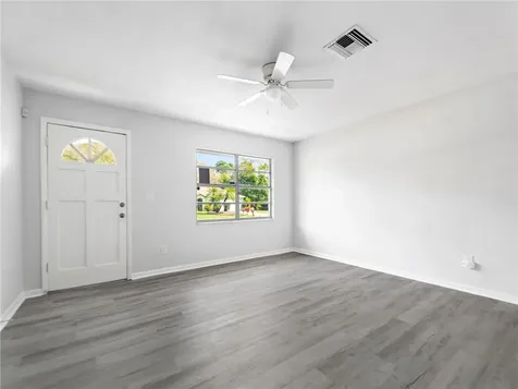 4555 47th Court Vero Beach FL 32967