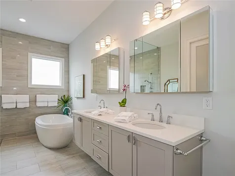 2114 Falls Circle Vero Beach FL 32967
