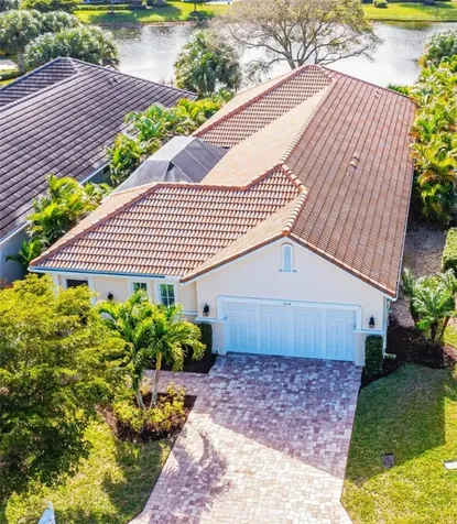 2114 Falls Circle Vero Beach FL 32967