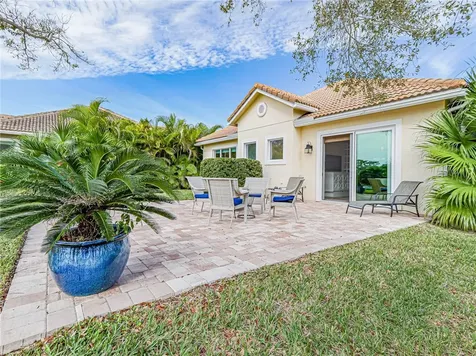 2114 Falls Circle Vero Beach FL 32967