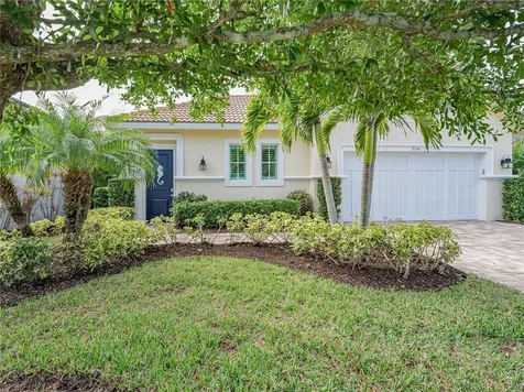 2114 Falls Circle Vero Beach FL 32967