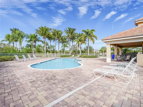2114 Falls Circle Vero Beach FL 32967