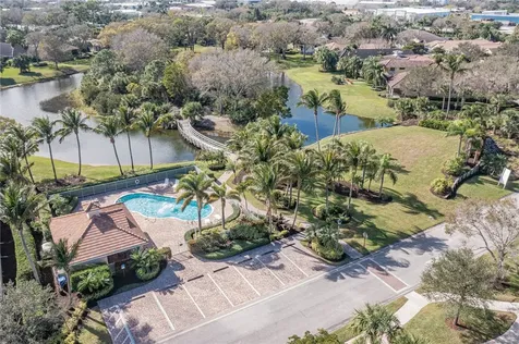 2114 Falls Circle Vero Beach FL 32967