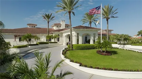 2114 Falls Circle Vero Beach FL 32967