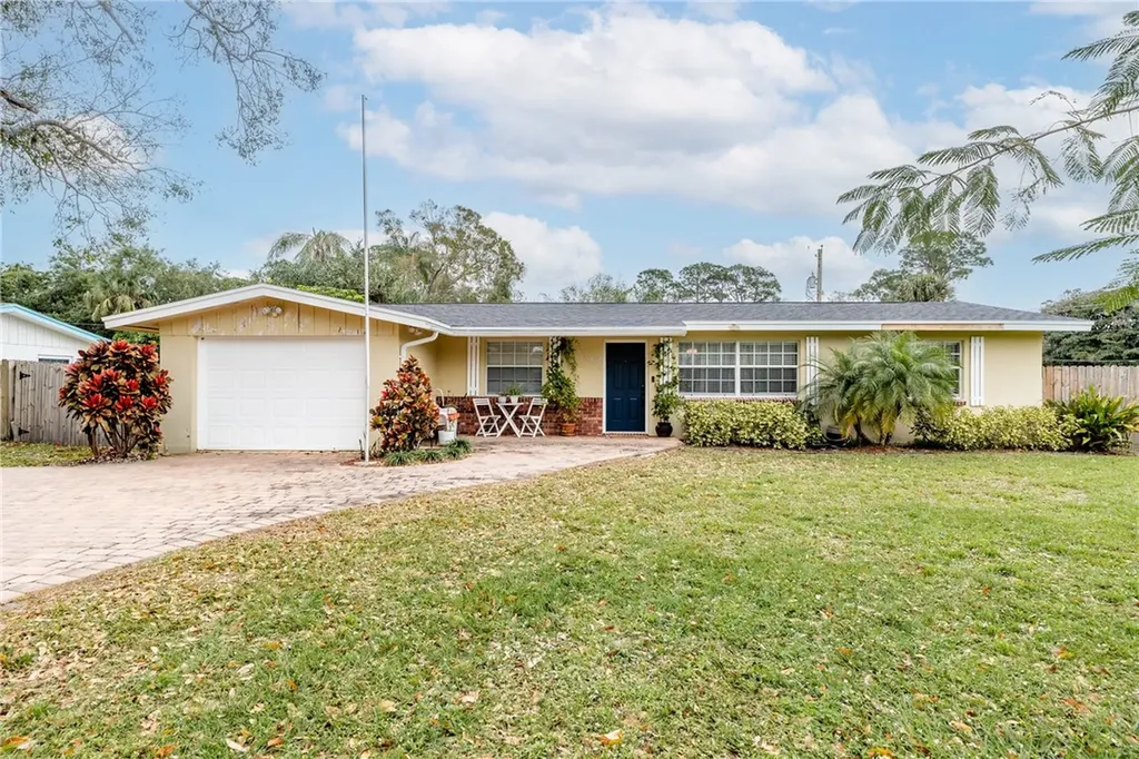2616 49th Avenue Vero Beach FL 32966