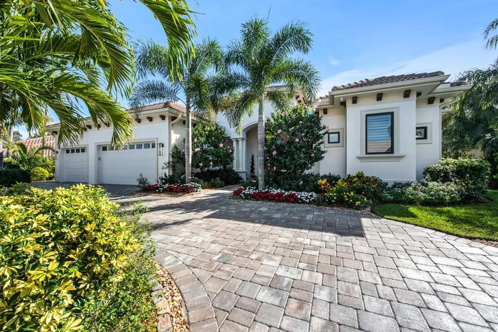 1655 Paseo Del Lago Lane Vero Beach FL 32967