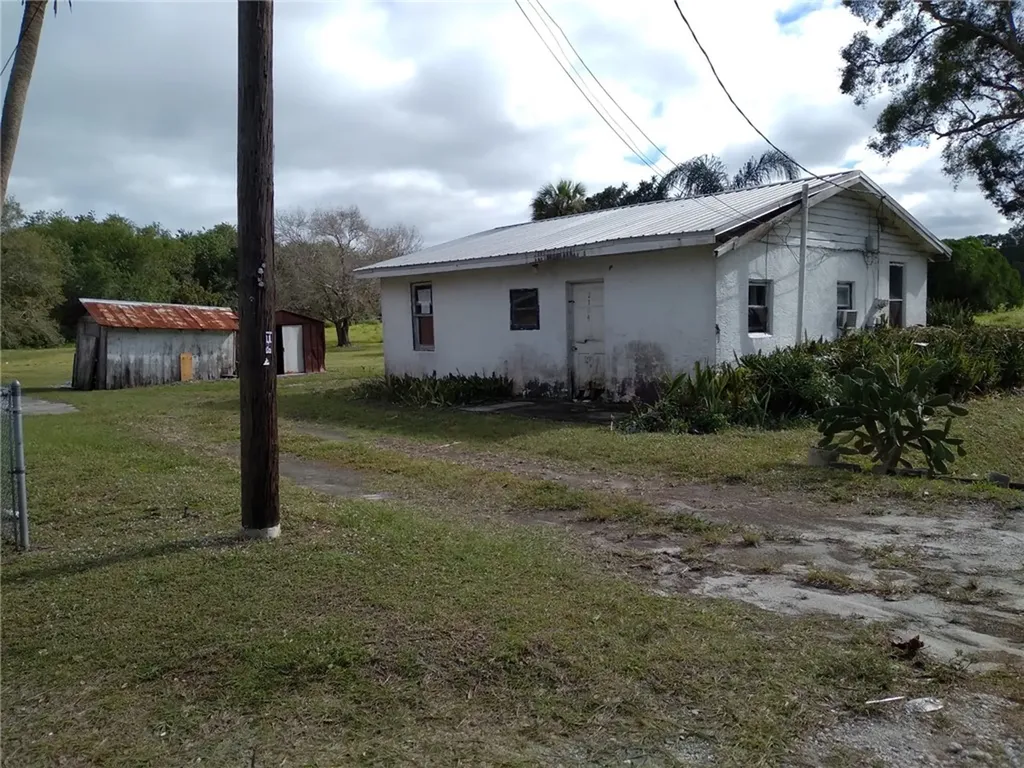 2104 N 53rd Street Fort Pierce FL 34946