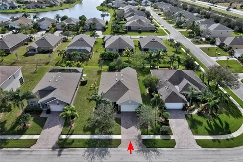 530 N Valencia Circle SW Vero Beach FL 32968