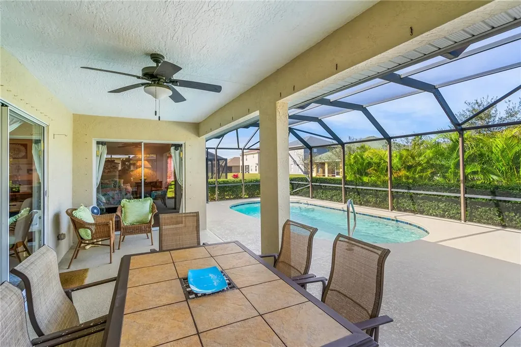 522 S Valencia Circle SW Vero Beach FL 32968
