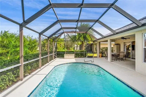 522 S Valencia Circle SW Vero Beach FL 32968