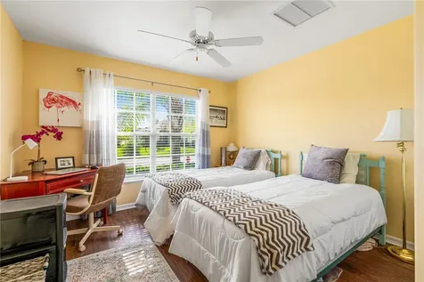 522 S Valencia Circle SW Vero Beach FL 32968