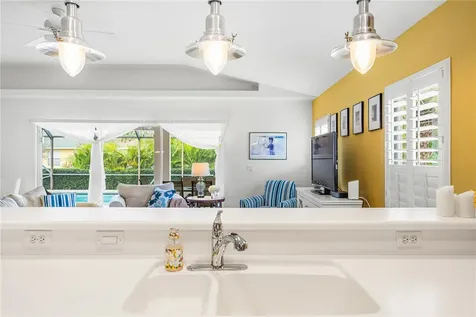 522 S Valencia Circle SW Vero Beach FL 32968