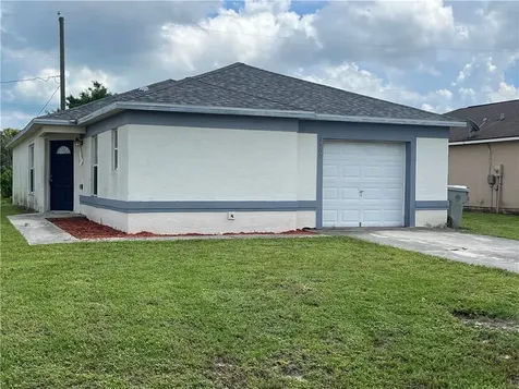 4866 29th Avenue Vero Beach FL 32967