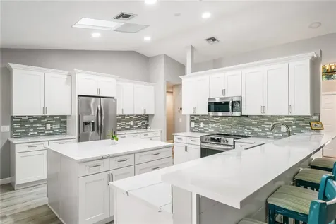325 38th Square SW Vero Beach FL 32968
