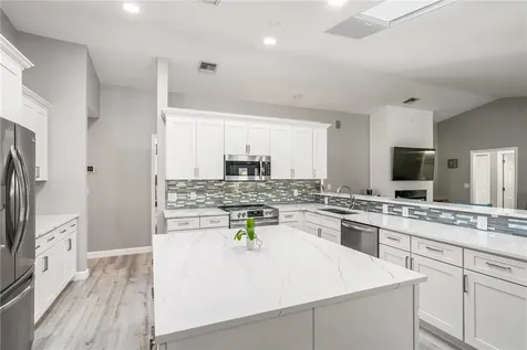 325 38th Square SW Vero Beach FL 32968