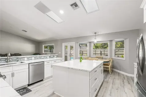 325 38th Square SW Vero Beach FL 32968