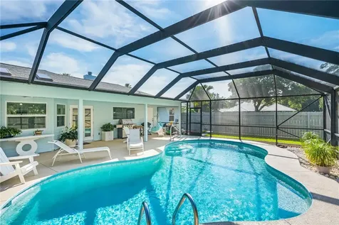 325 38th Square SW Vero Beach FL 32968