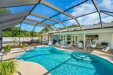 325 38th Square SW Vero Beach FL 32968