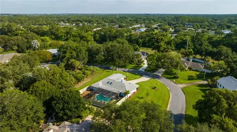 325 38th Square SW Vero Beach FL 32968