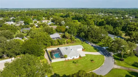 325 38th Square SW Vero Beach FL 32968