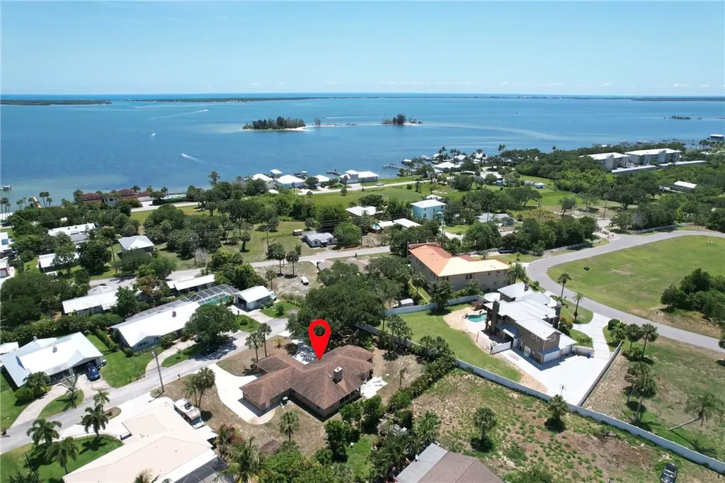 13655 77th Court Sebastian FL 32958