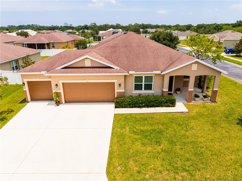 123 Salazar Lane Sebastian FL 32958