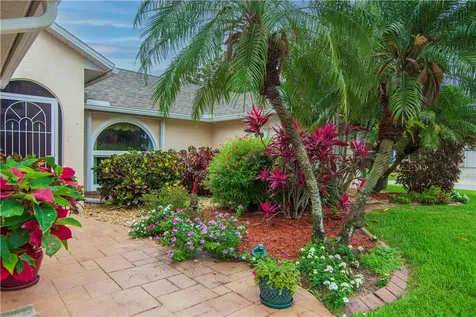 654 Kroegel Avenue Sebastian FL 32958