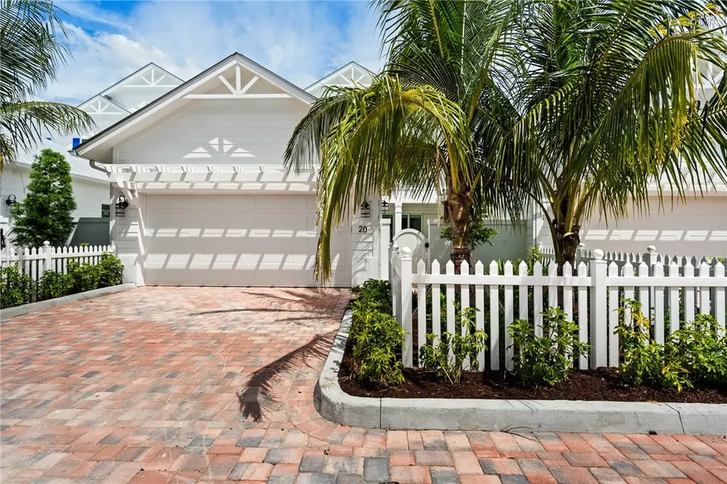 20 Strand Drive Vero Beach FL 32963