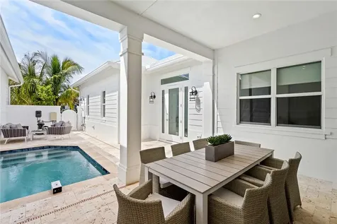 20 Strand Drive Vero Beach FL 32963
