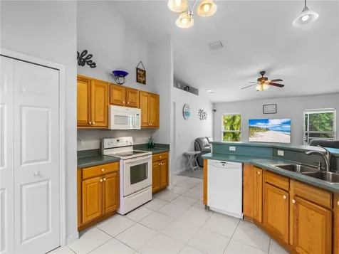 4005 57th Terrace Vero Beach FL 32966