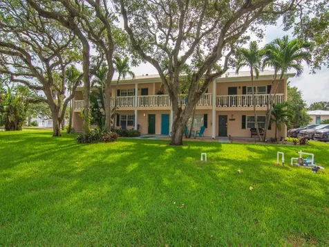 4904 Bethel Creek Drive Vero Beach FL 32963