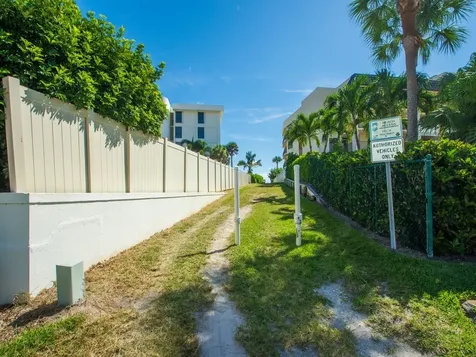 4904 Bethel Creek Drive Vero Beach FL 32963