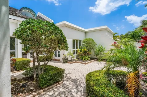 8409 Red Bay Court Vero Beach FL 32963