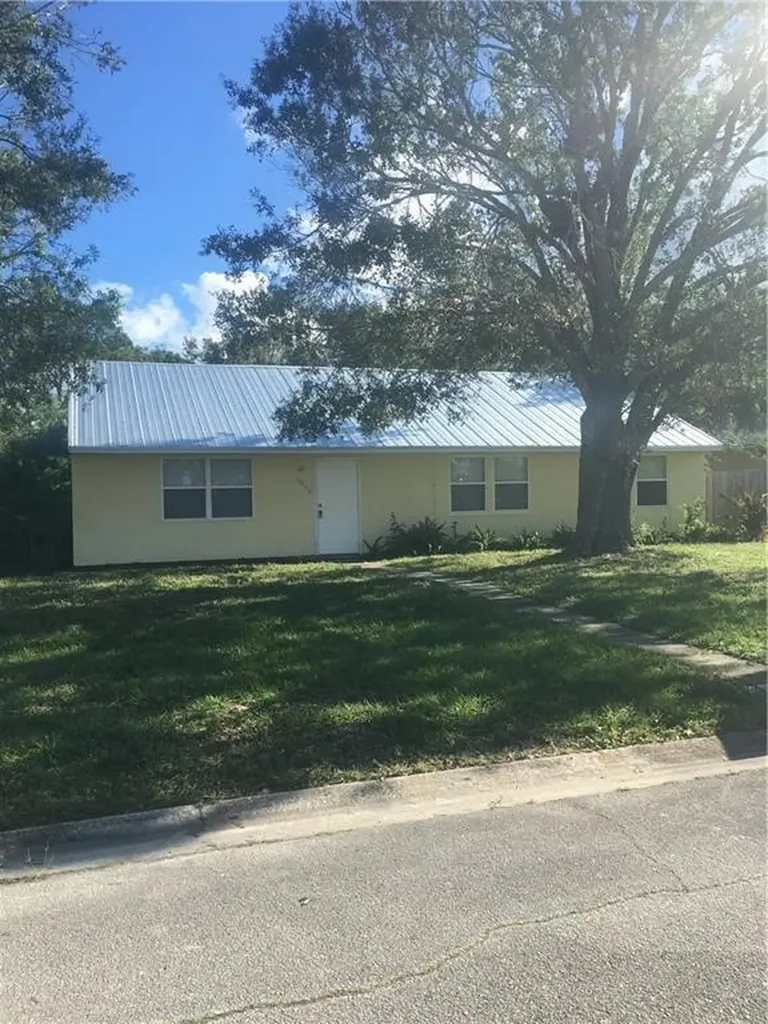 1860 4th Avenue SW Vero Beach FL 32962