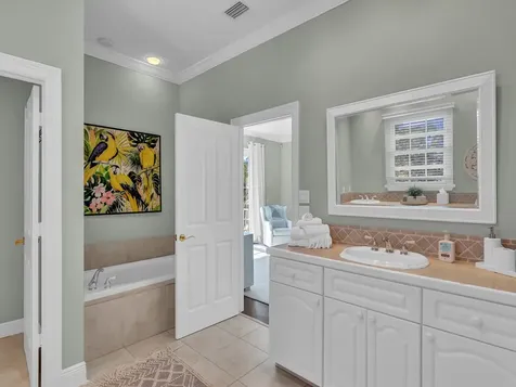 986 Riomar Drive Vero Beach FL 32963