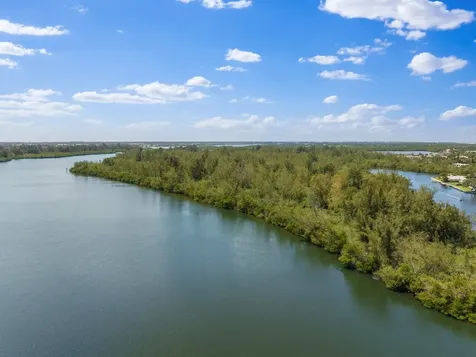 25 Cache Cay Drive Vero Beach FL 32963