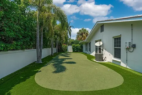 986 Seagrape Lane Vero Beach FL 32963