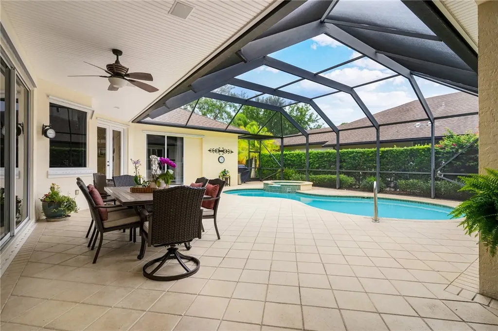 722 Hampton Woods Lane SW Vero Beach FL 32962
