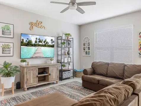 2744 Granville Manor SW Vero Beach FL 32968