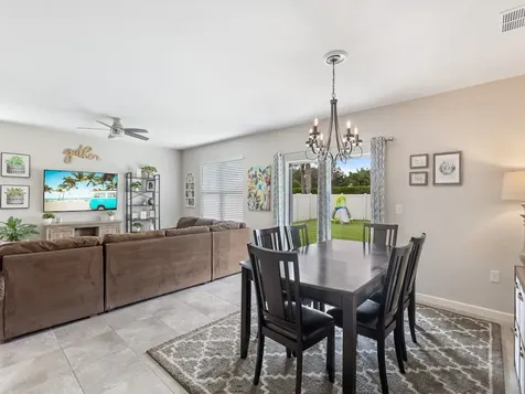 2744 Granville Manor SW Vero Beach FL 32968